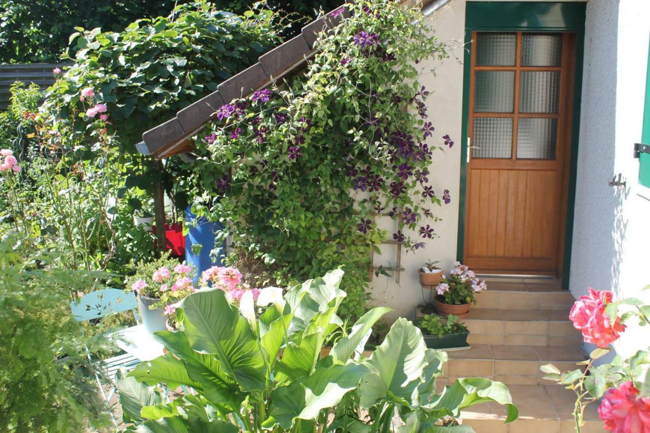 Chambre d'Hôtes Orchidees Nogent-le-Rotrou Exterior foto
